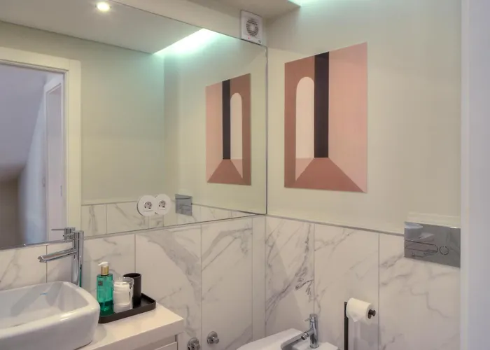 Blue Bay, Charming ポボア・デ・バルジン