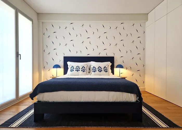 Blue Bay, Charming ポボア・デ・バルジン