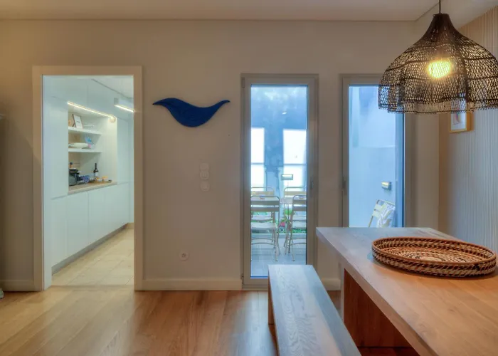 Blue Bay, Charming *