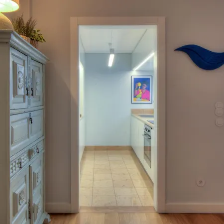 Blue Bay, Charming *